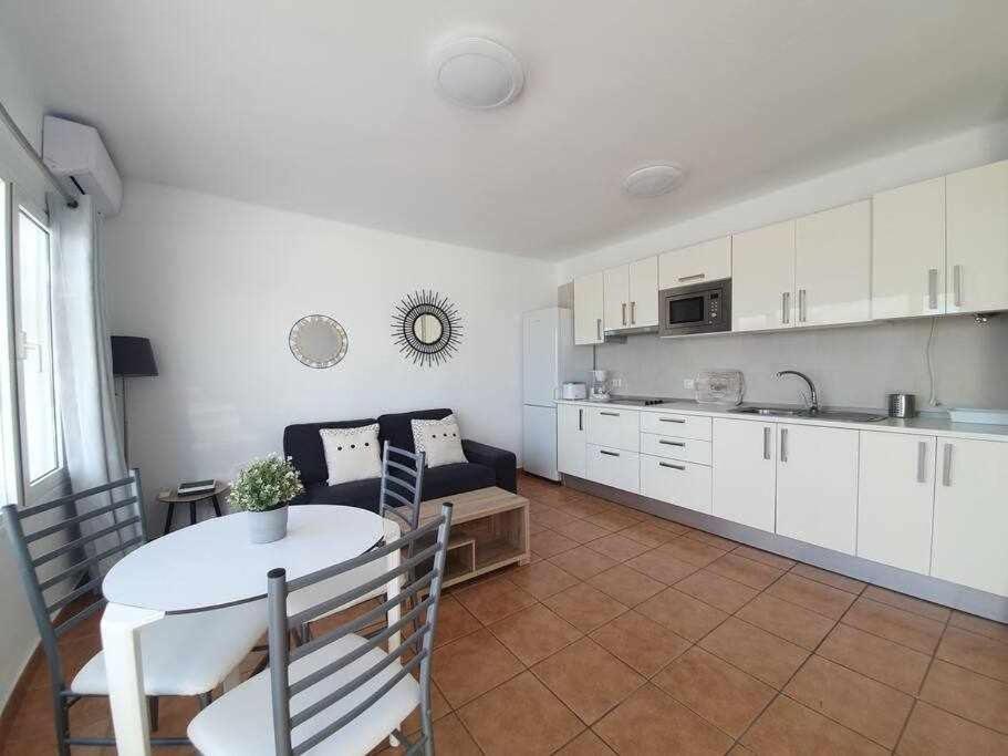 Costa Mathilda Apartment Tías Extérieur photo